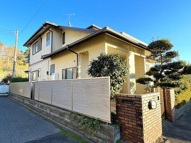             千葉県茂原市本小轡　2階建て中古戸建住宅
  