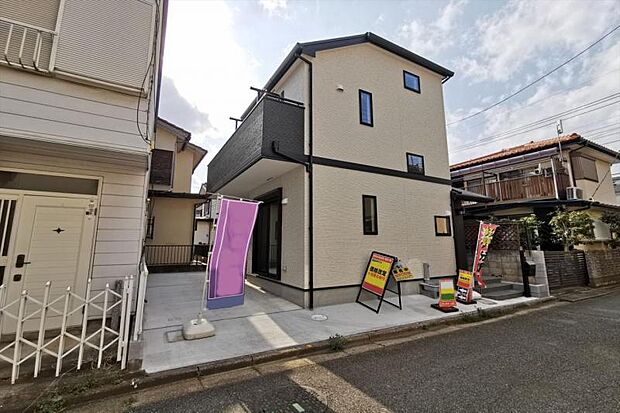 西武新宿線「入曽」駅徒歩22分！コンパクトな小世帯向け住宅！2LDK+小屋裏収納＋カースペース1台