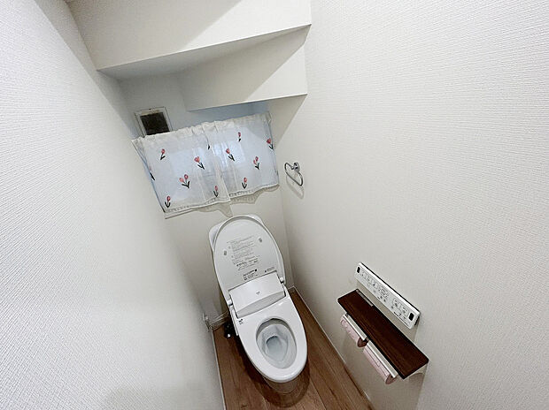 【2階　トイレ】