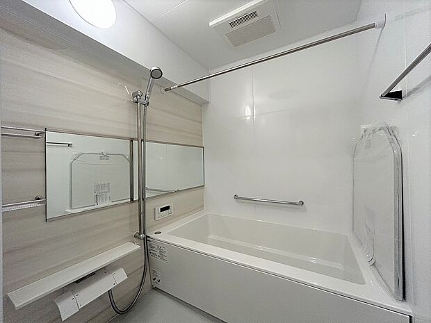 【お風呂】浴室乾燥機付きのお風呂場となっております！