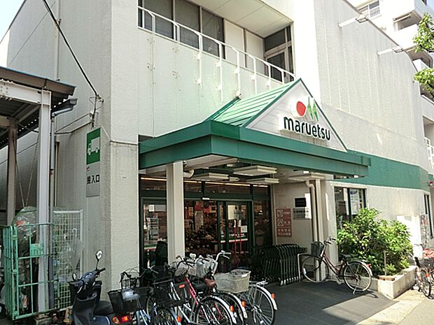 【マルエツ北松戸店】あさ10時〜よる12時（2F：あさ10時〜よる9時）生鮮食品をはじめ、衣料品や雑貨も取り扱っています。