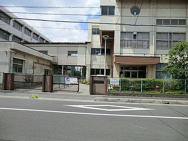川口市立飯塚小学校(130ｍ)