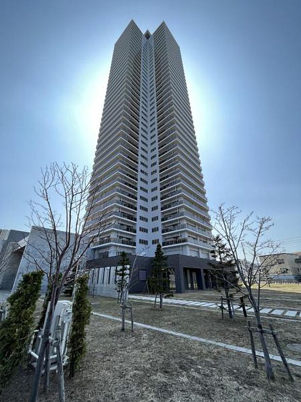 札幌を一望できる超高層40階建タワー