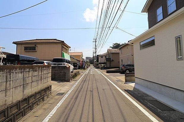 前面道路含む現地写真