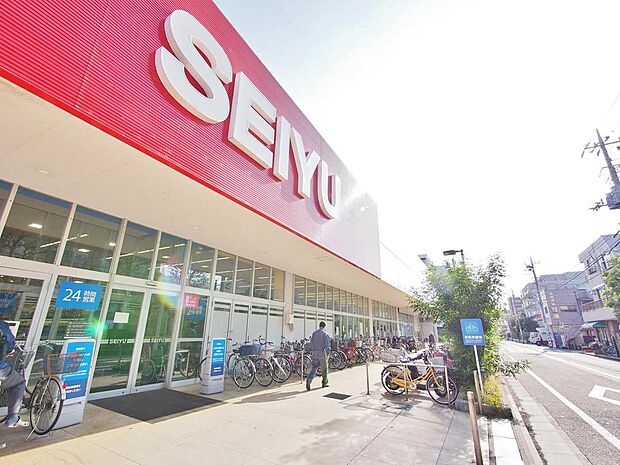 西友高野台店　まで約600m