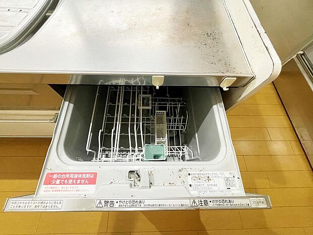 食器洗い乾燥機♪家事の時短に強い味方です♪