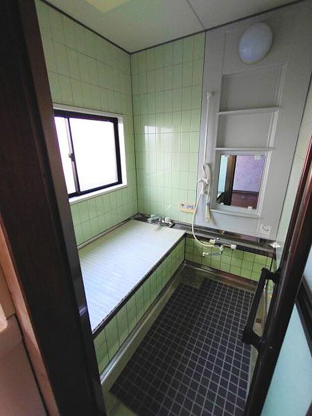 1階浴室