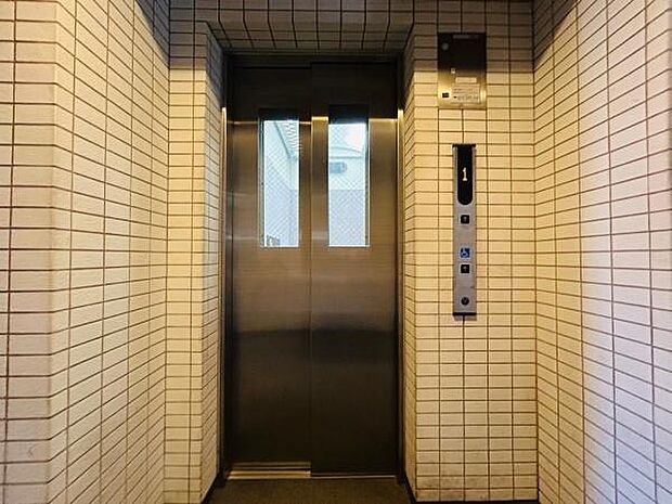 エレベーター設備も完備しております。
