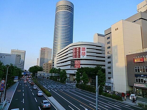 成城石井新横浜プリンスペペ店まで1424m