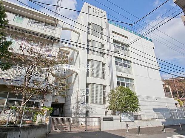 横浜市立西寺尾第二小学校まで240m