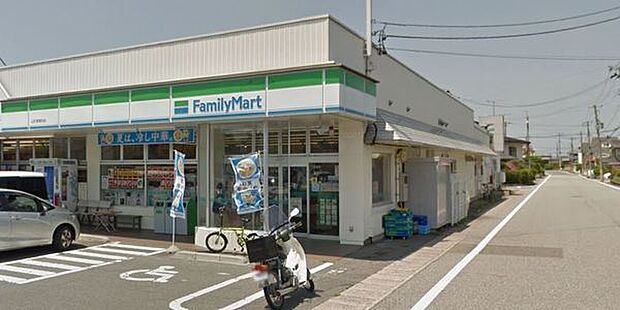 ファミリーマート山形東青田店まで1066m