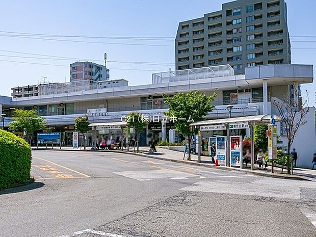 鷺沼駅（東急田園都市線）まで1164m、商業施設と住環境の調和がとれた住み良い街。鷺沼駅前からたまプラーザ駅方面へ続く桜並木がきれいです。