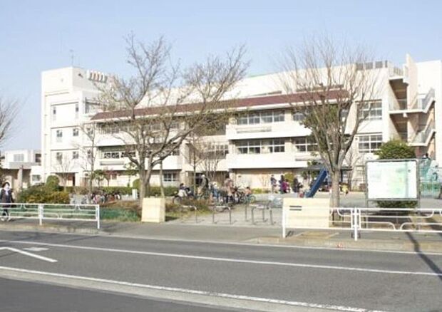 横浜市立森の台小学校まで650m、横浜市立森の台小学校