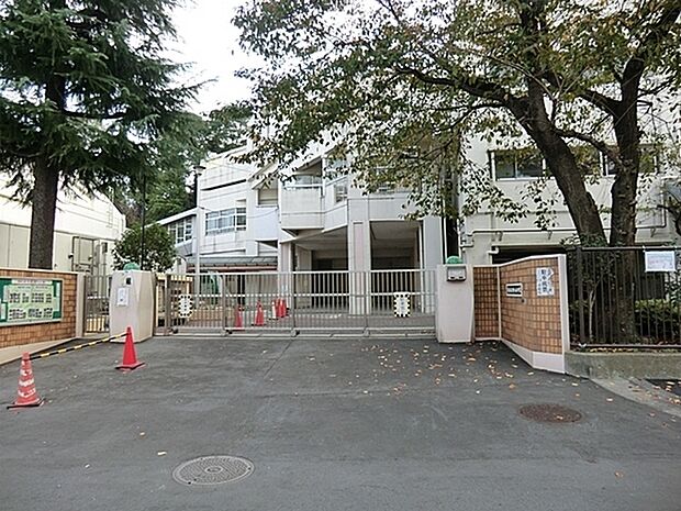 横浜市立初音が丘小学校まで1200m、横浜市立初音が丘小学校
