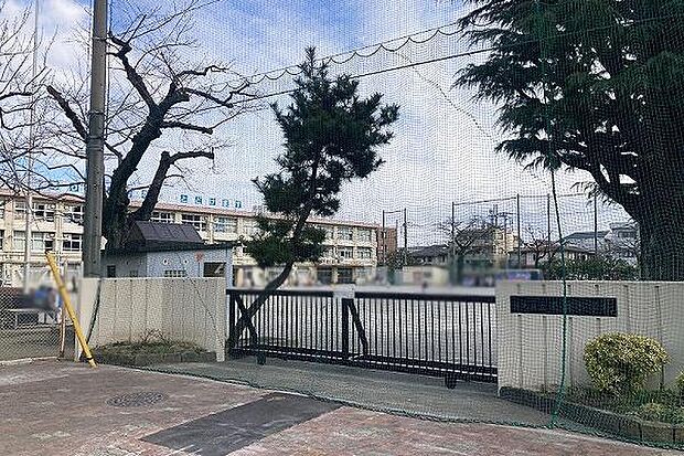 練馬区立南町小学校まで200m