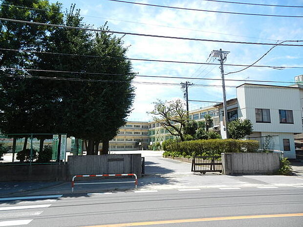鎌ケ谷市立第二中学校まで847m、鎌ケ谷市立第二中学校