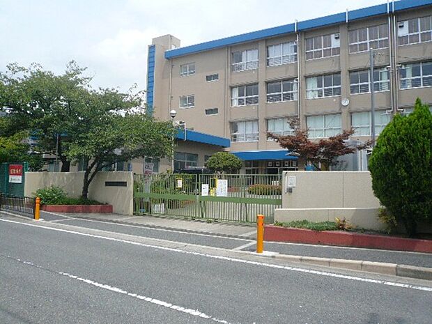 摂津市立鳥飼北小学校