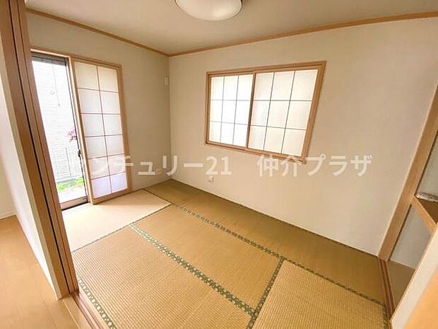 畳のお部屋、日本人ならではですね♪