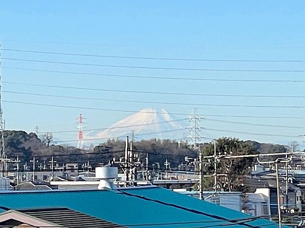 晴れた日には富士山を眺めることもできます。