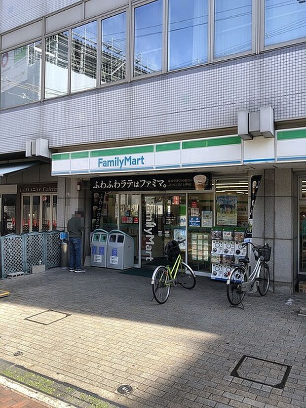 ファミリーマート大阪商大西店まで453m