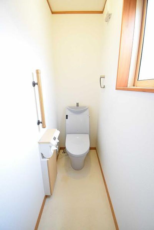 トイレは2か所あります。階段を降りなくてもいいので、お部屋からの移動が短縮できます。