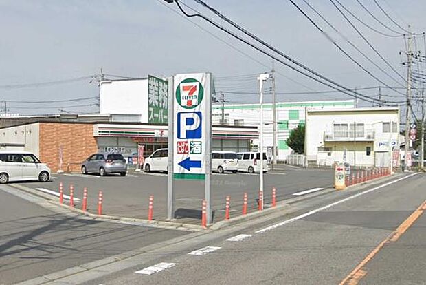 セブンイレブン土浦小岩田団地入口店まで400m、24時間営業で日々の生活に便利なコンビニ。