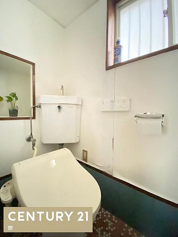 【トイレ】快適な温水洗浄便座付き