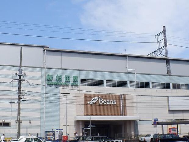 ＪＲ根岸線「新杉田」駅　480m　市内はもちろん品川、新橋、東京など都心の駅へダイレクトアクセス可能で通勤に便利です。   
