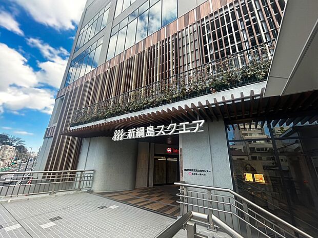 新綱島スクエア　650m　2023年12月に開業した新綱島駅直結のショッピングモール。飲食店などが入る暮らしに便利な施設です。 