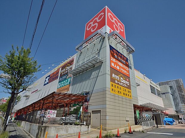 Olympicおりーぶ東戸塚店　750m　スーパーの他にもホームセンター、100円ショップ、美容室などがあり便利です。駐車場も完備です。 