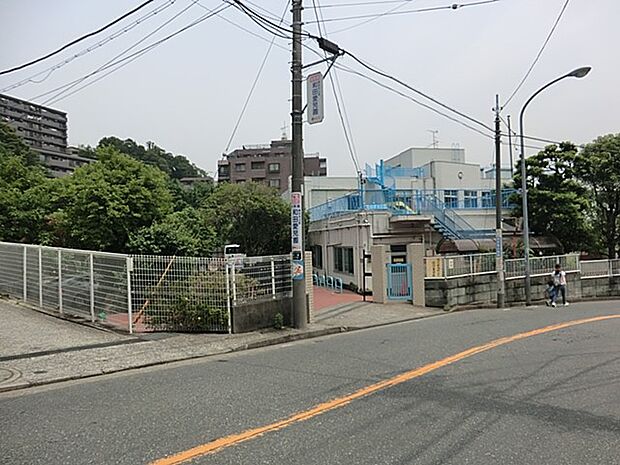  和田愛児園　160m　園の自然環境を生かした「自然あそび」を実践しています。延長保育も可能です。 