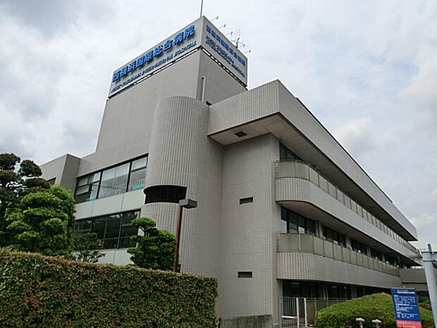 西横浜国際総合病院　1200m　地域中核病院として急性期医療を提供する一方で回復期、在宅までのシームレスな医療サービスも。 