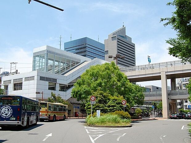 JR横須賀線「東戸塚」駅　2500m　JR横須賀線、湘南新宿ラインが利用できます。横浜駅へ約9分、品川駅へ約32分、渋谷駅へ約37分！ 