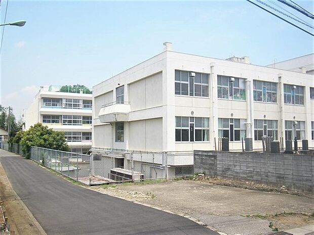 川口市立差間小学校まで700m