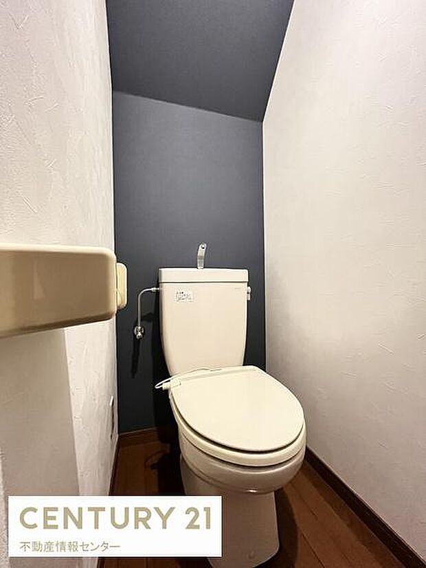 1階と2階にトイレが設置しております！
