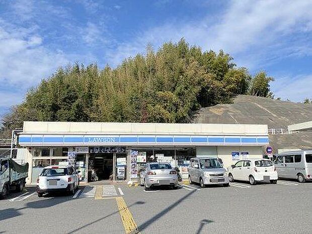 ローソン和泉春木町店まで868m