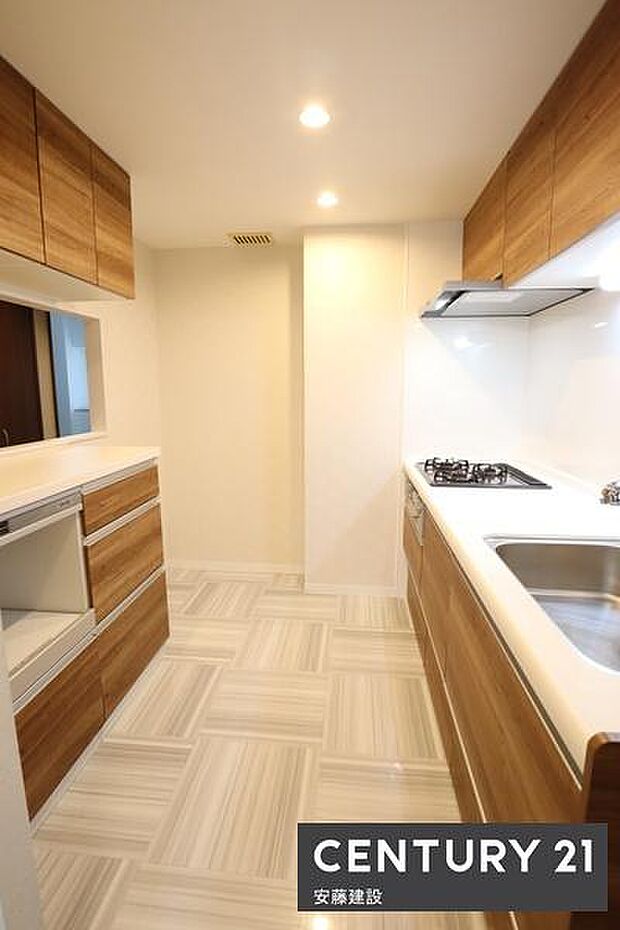 【　キッチン　/　Kitchen　】収納スペースと作業スペースを確保したキッチン！