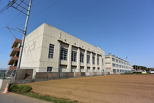 狭山市立中央中学校まで1660m