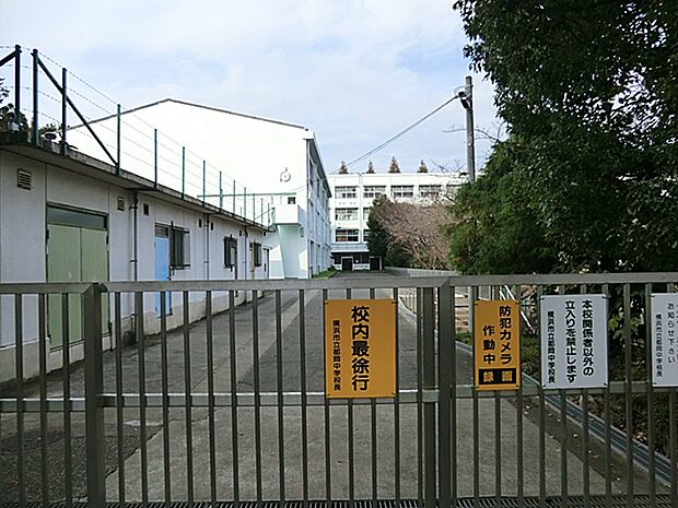 横浜市立都岡中学校　距離約3000m
