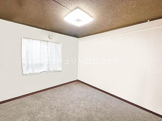 室内の写真はCGで家具を消して空室後のイメージを再現しています。