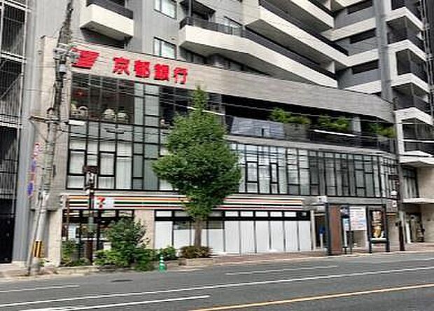 京都銀行河原町支店まで957m