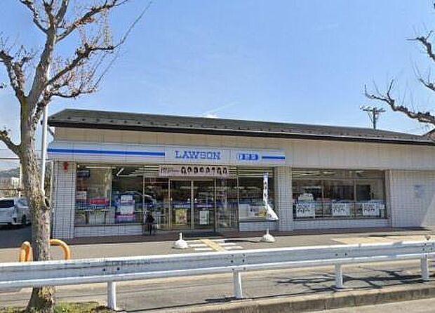 ローソン山科新大石道店まで377m