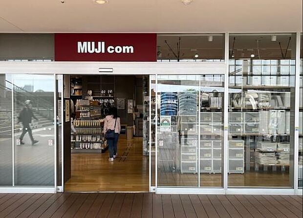 無印良品MUJI com経堂コルティ店まで395m