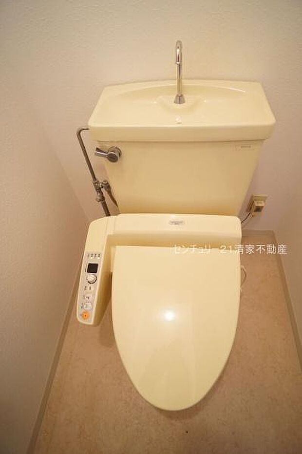 温水洗浄便座付きトイレ！(2024年03月撮影)