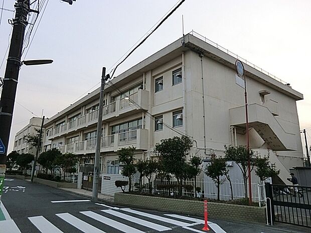 横浜市立宮田中学校まで755m、徒歩約9分です。