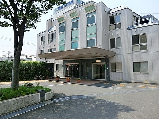 医療法人すこやか高田中央病院まで1897m、徒歩約24分です。建物も大きく病室の数も多いです。建物も新しく非常に綺麗で、幅広い治療が受けれる総合病院です。