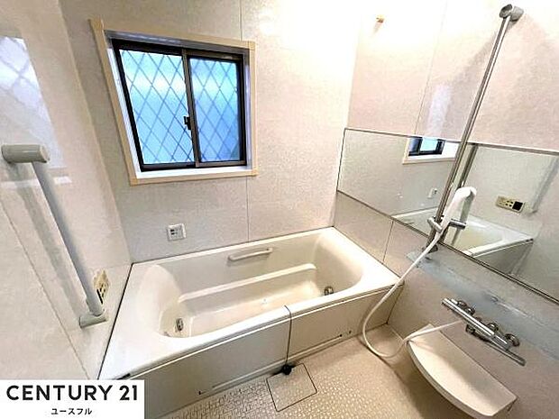 1616サイズの浴室は、ゆったりくつろげますね。