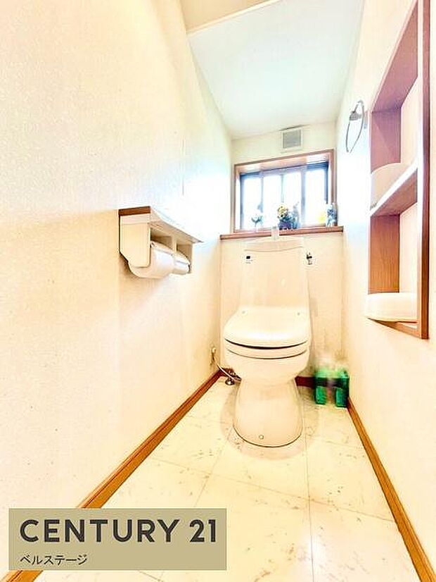 オシャレで落ち着きのあるトイレ！