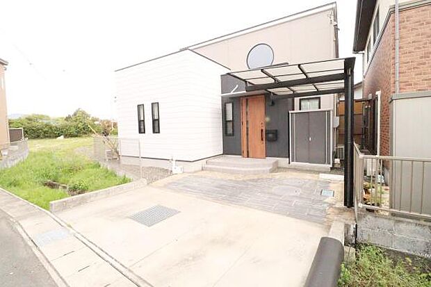             島田市稲荷　築浅のデザイナー風平家住宅 駐車2台可能
  