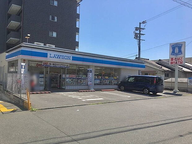 ローソン西京極佃田店まで388m